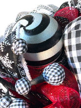 Load image into Gallery viewer, Snowman Christmas Wreath, Snowman Christmas, Black and White Christmas, Christmas Decor, Winter Decor