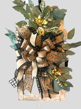Load image into Gallery viewer, Neutral Wreath, Everyday Wreath, Door Wreath, Window Frame Wreath