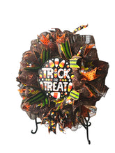 Load image into Gallery viewer, Trick or Treat, Halloween Wreath, Halloween Decor