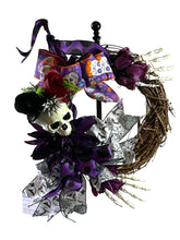 Load image into Gallery viewer, Skeleton Wreath, Day of the Dead Wreath, Halloween Decor