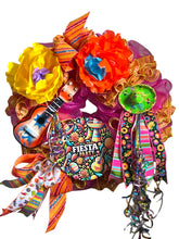Load image into Gallery viewer, Fiesta Party Wreath, Fiesta Decor, Fiesta Wreath