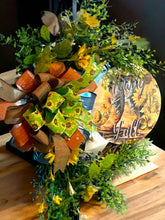 Load image into Gallery viewer, Howdy Y’All Wreath, Everyday Wreath, Cowboy Wreath, Floral Grapevine Wreath