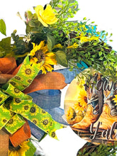 Load image into Gallery viewer, Howdy Y’All Wreath, Everyday Wreath, Cowboy Wreath, Floral Grapevine Wreath