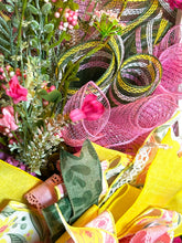 Load image into Gallery viewer, Everyday Wreath, Home Decor, Hi Wreath, Spring Wreath, Summer Wreath