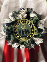 Load image into Gallery viewer, Army Wreath, Military Gift, Patriotic, Brave and Strong Army, Veteran Gift