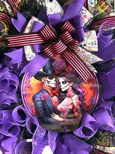 Load image into Gallery viewer, Dia de los Muerte Wreath, Day of the Dead Wreath, Day of the Dead Couple