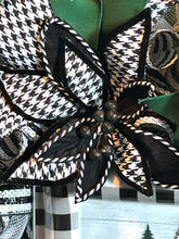 Load image into Gallery viewer, Merry Christmas Wreath, Christmas Decor, Black and White Christmas