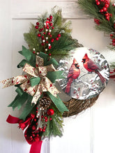 Load image into Gallery viewer, Cardinal Wreath, Winter Wreath, Christmas Wreath, WInter Decor