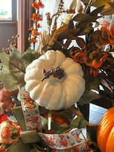 Load image into Gallery viewer, Fall Pumpkin Wreath, Autumn Wreath, Fall Decor, Fall Grapevine Wreath