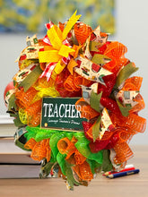 Load image into Gallery viewer, Teachers Encourage Tomorrow’s Dreams, Teacher Wreath, Classroom Decor, Teacher Gift
