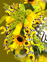 Load image into Gallery viewer, Welcome Sunflower Wreath, Welcome Wreath, Spring Summer Wreath, Home Decor
