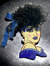 Load image into Gallery viewer, DIVA Wreath Blue, Home Decor