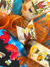 Load image into Gallery viewer, Scarecrow Wreath, Fall Wreath, Autumn Decor, Thanksgiving Wreath