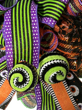 Load image into Gallery viewer, Green Monster Halloween Swag Wreath, Halloween Decor, Creepy Eyes