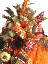 Load image into Gallery viewer, Fall Pumpkin Wreath, Fall Decor, Thanksgiving Wreath