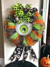 Load image into Gallery viewer, Creepy Eye Halloween Wreath Halloween Decor