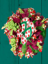 Load image into Gallery viewer, Strawberry Flip Flop Summer Spring Wreath