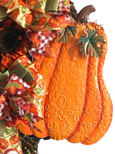 Load image into Gallery viewer, Fall Pumpkin Wreath, Fall Decor, Thanksgiving Wreath