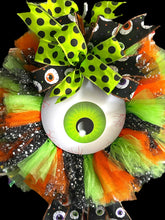 Load image into Gallery viewer, Creepy Eye Halloween Wreath Halloween Decor