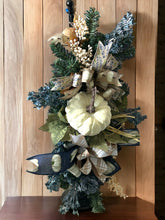 Load image into Gallery viewer, Fall Swag, Pumpkin Swag, Fall Decor, Thanksgiving Decor, Autumn Decor