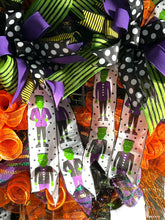 Load image into Gallery viewer, Frankie and Bride Halloween Wreath, Halloween Decor