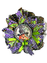 Load image into Gallery viewer, Pumpkin Scarecrow Wreath, Halloween Decor, Thanksgiving Decor, Fall Decor