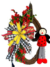 Load image into Gallery viewer, Ladybug Grapevine Oval Wreath