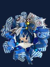 Load image into Gallery viewer, Winter Wreath Winter Decor