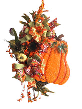 Load image into Gallery viewer, Fall Pumpkin Wreath, Fall Decor, Thanksgiving Wreath