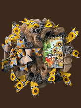 Load image into Gallery viewer, Welcome Wreath, Home Decor, Everyday Wreath