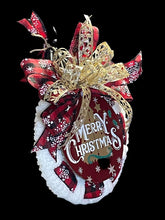 Load image into Gallery viewer, Merry Christmas Wreath