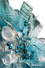 Load image into Gallery viewer, Happy Holidays Wreath