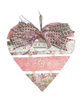 Load image into Gallery viewer, Home Sweet Home Wood Heart Shaped Door/Wall Hanger