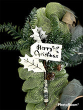 Load image into Gallery viewer, Farmhouse Christmas Wreath