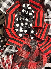 Load image into Gallery viewer, Welcome Friends Halloween Wreath