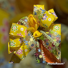Load image into Gallery viewer, Tulip Wreath