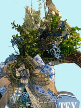 Load image into Gallery viewer, Texas Grown Grapevine Wreath