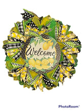 Load image into Gallery viewer, Welcome Lemon Theme Wreath