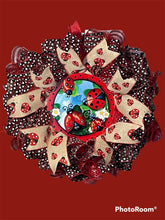 Load image into Gallery viewer, Ladybug Wreath