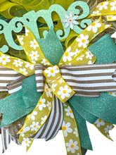 Load image into Gallery viewer, Welcome Daisy Wreath