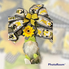 Load image into Gallery viewer, Small Gnome Wreath