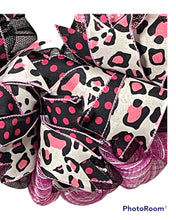 Load image into Gallery viewer, Support the Fighters Hope Wreath, Breast Cancer, Awareness Wreath