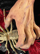 Load image into Gallery viewer, Hanging Hand Wreath