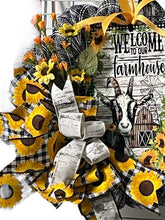 Load image into Gallery viewer, Welcome to Our Farmhouse Wreath