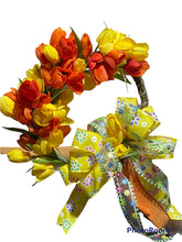 Load image into Gallery viewer, Tulip Wreath