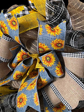 Load image into Gallery viewer, Welcome Wreath, Home Decor, Everyday Wreath
