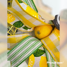 Load image into Gallery viewer, Welcome Wreath Lemons