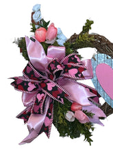 Load image into Gallery viewer, Valentine Heart Grapevine Wreath