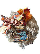 Load image into Gallery viewer, Welcome and Happy Fall Y’all Wreath