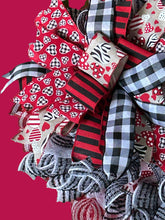 Load image into Gallery viewer, Valentine Heart Wreath, Valentine Gift, Sweetheart Gift